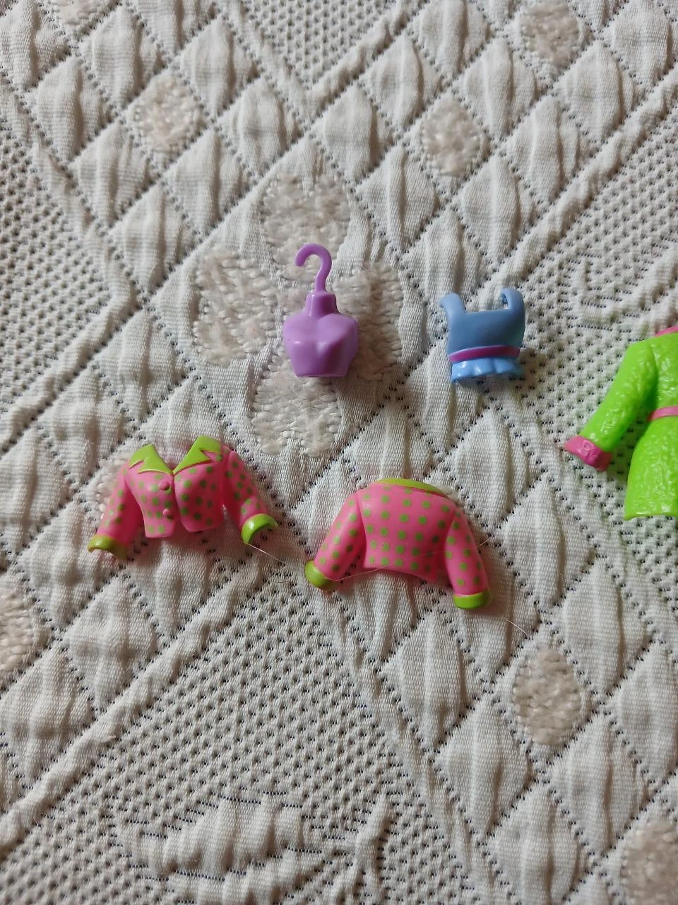 Incomplete Polly Pocket Clothing. – photo 2